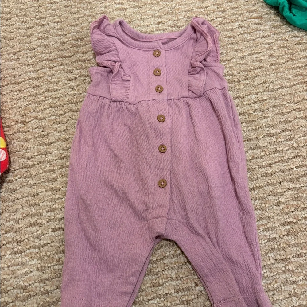 Carter’s Newborn Baby Girl Clothing Set of 4 Rompers and One Sleeveless Onesie - Picture 3 of 13